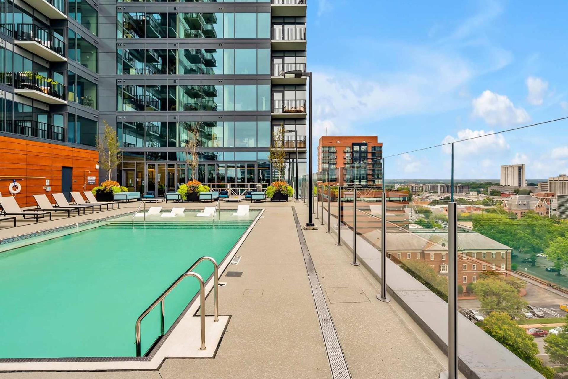 High-Rise Apt Raleigh Free Parking & Sunset View 1 Exteriér fotografie