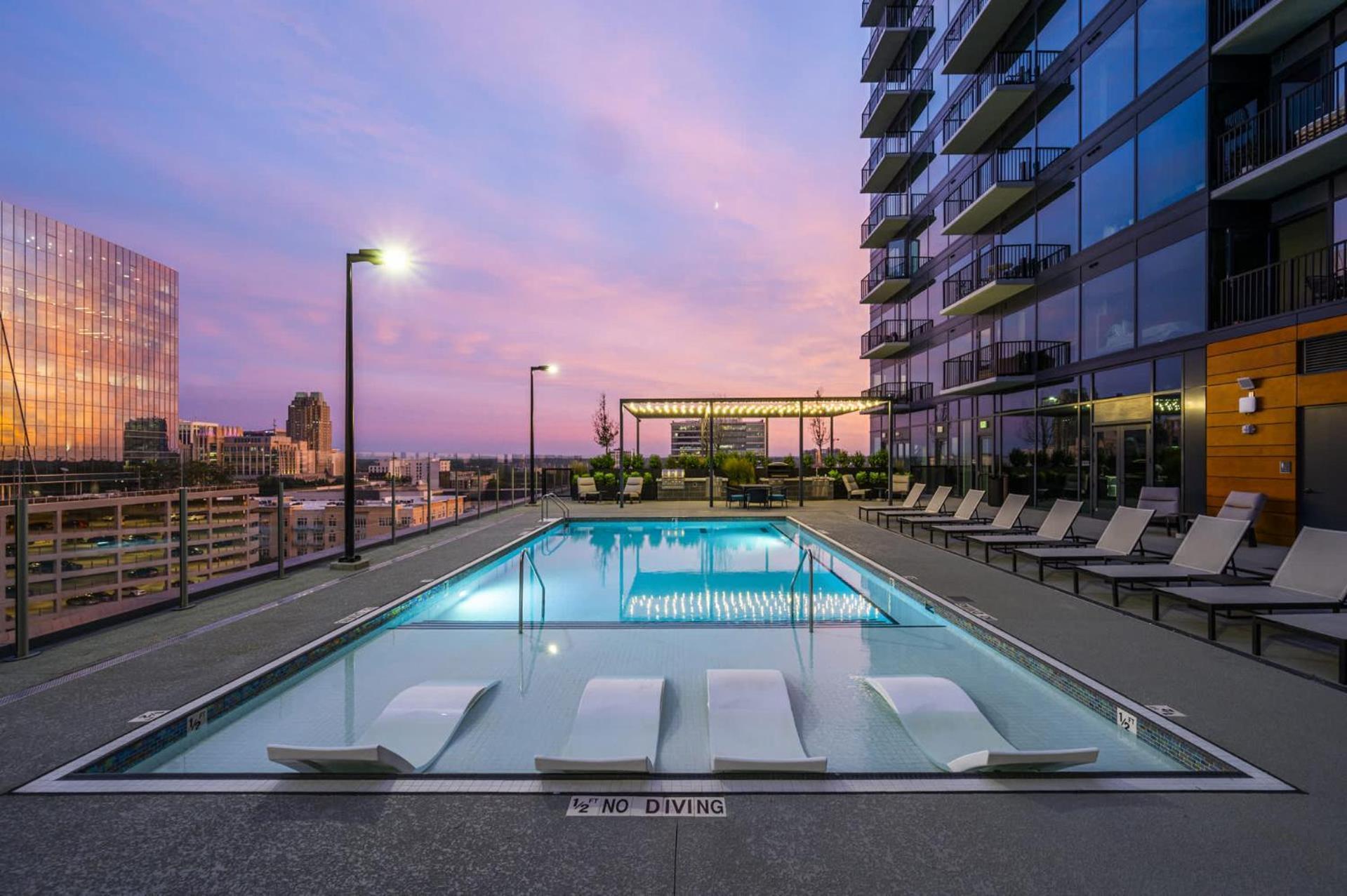 High-Rise Apt Raleigh Free Parking & Sunset View 1 Exteriér fotografie